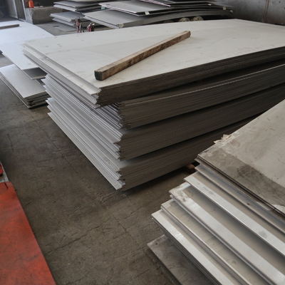304 Hot Rolled Stainless Steel Sheet 1000-6000mm Dipoles 316 Untuk Membangun Minyak Bumi