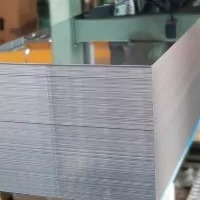 Lembaran Baja Tahan Karat Canai Panas yang Dipoles untuk Konstruksi 430 410 316 304