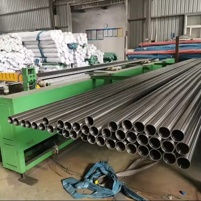 Ketahanan korosi Produsen 201 304 410 316L Stainless Steel Tube Seamless Welded Polished untuk Dekorasi